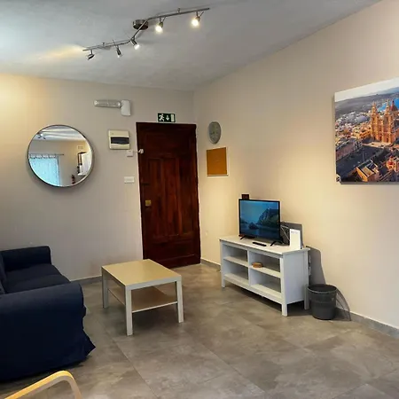 Sunny Retreat - Families, Couples & Digital Nomads Apartman *