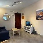 Sunny Retreat - Families, Couples & Digital Nomads Appartement *