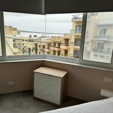 Apartment Sunny Retreat - Families, Couples & Digital Nomads *