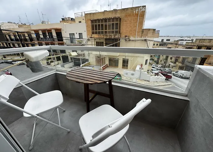 Sunny Retreat - Families, Couples & Digital Nomads Apartament *