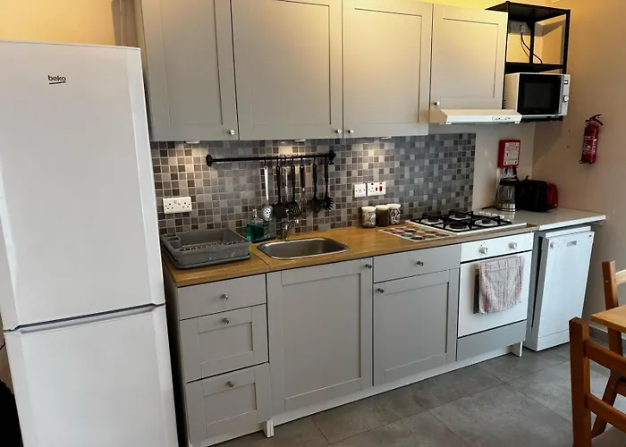 Sunny Retreat - Families, Couples & Digital Nomads * Is-Sellum