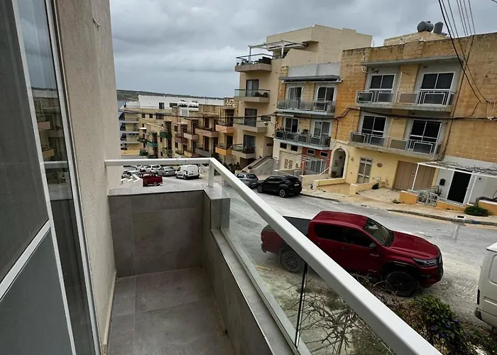 Sunny Retreat - Families, Couples & Digital Nomads *