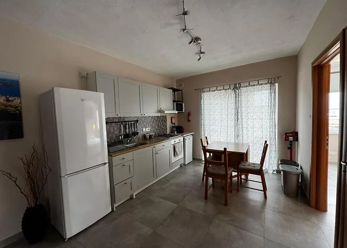 Sunny Retreat - Families, Couples & Digital Nomads