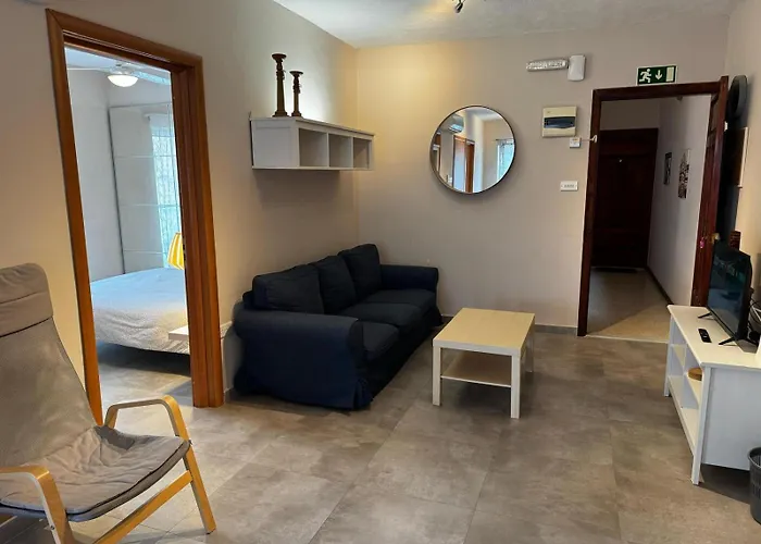 Apartament Sunny Retreat - Families, Couples & Digital Nomads Is-Sellum